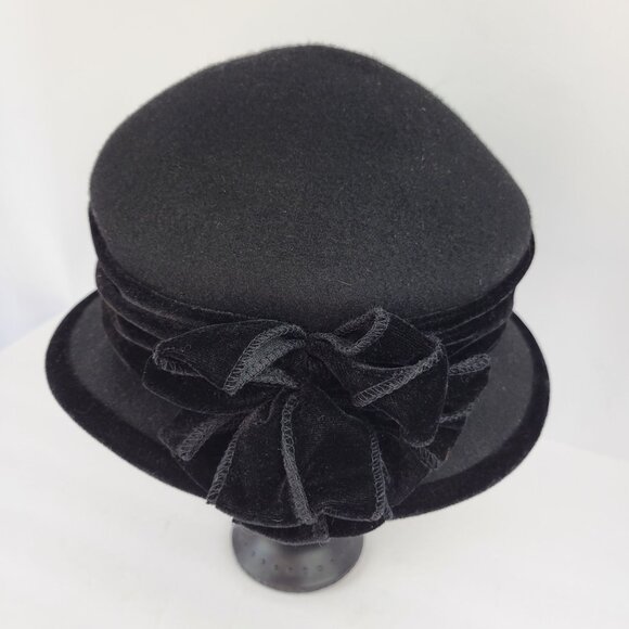 Vintage Arlin Black Wool Cloche Hat With Velvet Ribbon & Bow Detail main image 7